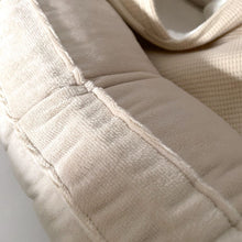 Afbeelding in Gallery-weergave laden, Babynestje Hotel Chique beige zand velours