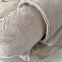 Afbeelding in Gallery-weergave laden, Babynestje Hotel Chique beige zand velours
