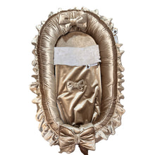 Afbeelding in Gallery-weergave laden, Babynestje Velvet Ruffle - strikken - strik - goud - ruche