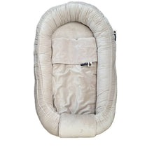 Afbeelding in Gallery-weergave laden, Babynestje Hotel Chique beige zand velours