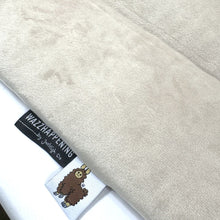 Afbeelding in Gallery-weergave laden, Boxbekleding Sofia in zand beige met bumper en boxkleed en strik