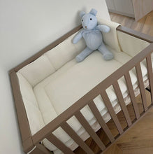 Afbeelding in Gallery-weergave laden, Boxbekleding - boxkleed - boxrol Amsterdam in gebroken wit wafel katoen