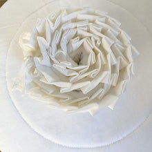 Afbeelding in Gallery-weergave laden, Boxbekleding Bamboo off white gebroken wit boxkleed omranding