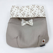 Afbeelding in Gallery-weergave laden, Dekje Kato - taupe - katoen plant print - strikje - wafel