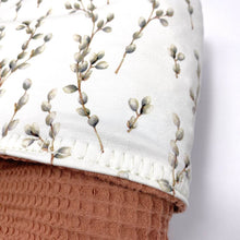Afbeelding in Gallery-weergave laden, Dekje Willow - kleiroze - wilgenkatjes - print - wafel
