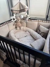 Afbeelding in Gallery-weergave laden, Babynestje Hotel Chique beige zand velours
