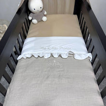 Afbeelding in Gallery-weergave laden, Babydekentje in linnen met borduring My Little Prince en een kroontje