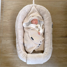 Afbeelding in Gallery-weergave laden, Omslagdoek NewYork - beige - zand - met naam - wafel in 2 kleuren