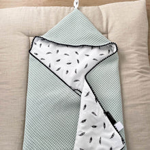 Afbeelding in Gallery-weergave laden, Omslagdoek Baby - Julian - wafel - veertjes - 30 kleuren