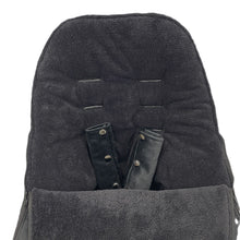Afbeelding in Gallery-weergave laden, Voetenzak voor in de buggy - zwart velvet - met naam en strikje