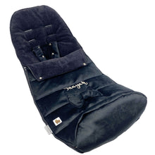 Afbeelding in Gallery-weergave laden, Voetenzak voor in de buggy - zwart velvet - met naam en strikje