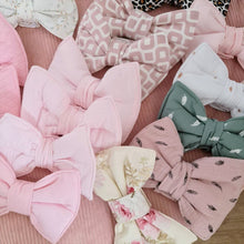 Afbeelding in Gallery-weergave laden, Sierstrik-ster-maan-alle kleuren-vele stoffen-voor alle Maxi Cosi