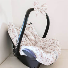Afbeelding in Gallery-weergave laden, Maxi Cosi hoes Cabrio June plant print bloemen katoen naturel wafel