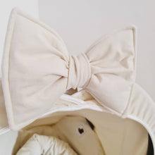 Afbeelding in Gallery-weergave laden, Maxi Cosi hoes Cabrio Velvet naturel creme beige fluweel velours
