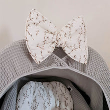 Afbeelding in Gallery-weergave laden, Maxi Cosi hoes Pebble 360 Willow lichtgrijs wafel wilgentakjes