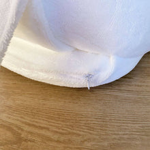 Afbeelding in Gallery-weergave laden, Babynestje Bamboe Strik offwhite bamboo strikken