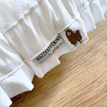 Afbeelding in Gallery-weergave laden, Babynestje Feline wit bamboe wit katoen ruffle strik luxe