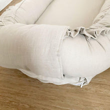Afbeelding in Gallery-weergave laden, Babynestje Milou zand linnen beige ruffle strik luxe