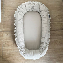 Afbeelding in Gallery-weergave laden, Babynestje Milou zand linnen beige ruffle strik luxe