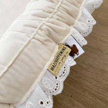 Afbeelding in Gallery-weergave laden, Babynestje Richelle ecru licht beige luxury velvet broderie strik