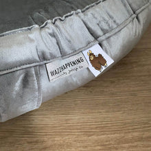 Afbeelding in Gallery-weergave laden, Babynestje Velvet luxury donkergrijs grijs strik fluweel