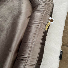 Afbeelding in Gallery-weergave laden, Babynestje Velvet luxury taupe bruin/grijs strik