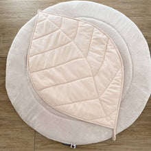 Afbeelding in Gallery-weergave laden, Onderlegger in bladvorm-in de box-babynestje-bed-ledikant-box