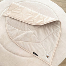 Afbeelding in Gallery-weergave laden, Onderlegger in bladvorm-in de box-babynestje-bed-ledikant-box