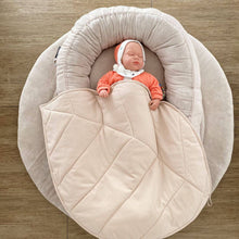 Afbeelding in Gallery-weergave laden, Onderlegger in bladvorm-in de box-babynestje-bed-ledikant-box