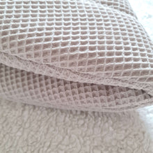 Afbeelding in Gallery-weergave laden, Boxkleed Amsterdam - in 30 kleuren - wafel - rond