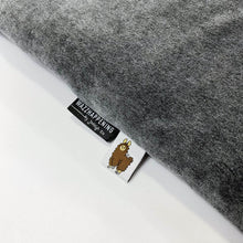 Afbeelding in Gallery-weergave laden, Boxkleed Velvet Nicky-donkergrijs-antraciet-velours-rond-rechth-vierk