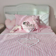 Afbeelding in Gallery-weergave laden, Dekbedovertrek Jaeleigh's Valentine - roze - hart - ruit