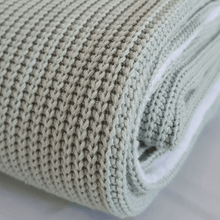 Afbeelding in Gallery-weergave laden, Babydekentje Valencia - in 5 kleuren - wit - teddy - gebreid