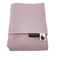 Afbeelding in Gallery-weergave laden, Babydekentje Pax - oudroze - wafel - hydrofiel