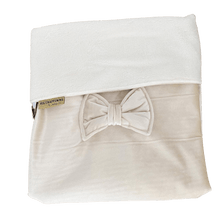 Afbeelding in Gallery-weergave laden, Babydekentje Velvet Strik-fluweel-bamboe-ecru-licht beige-creme