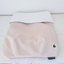 Afbeelding in Gallery-weergave laden, Dekje CoCo - zand - creme - mini wafel - gebreid - hydrofiel