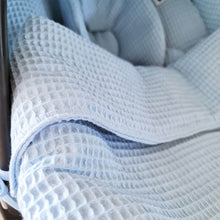 Afbeelding in Gallery-weergave laden, Dekje Lulu - in 30 kleuren - wafel