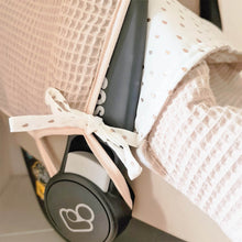 Afbeelding in Gallery-weergave laden, Dekje Nina - zand - offwhite - goud - wafel