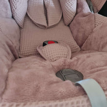 Afbeelding in Gallery-weergave laden, Maxi Cosi hoes Cabrio Puk oudroze wafel bamboe badstof
