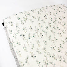 Afbeelding in Gallery-weergave laden, Hoeslaken Eucalyptus - wit - grijs - groen - poedergroen - vergrijst