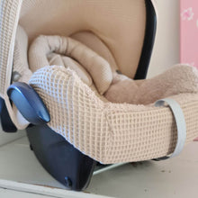 Afbeelding in Gallery-weergave laden, Maxi Cosi hoes Cabrio Bobbie karamel wafel badstof