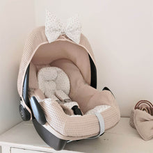 Afbeelding in Gallery-weergave laden, Maxi Cosi hoes Pebble Standaard Nina zand wafel