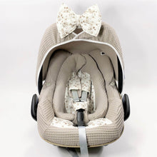 Afbeelding in Gallery-weergave laden, Maxi Cosi hoes Pebble Plus Kato taupe wafel katoenplant print