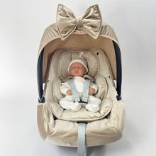 Afbeelding in Gallery-weergave laden, Maxi Cosi hoes Cabriofix i-Size (Tinca) Velvet zand luxury bamboe