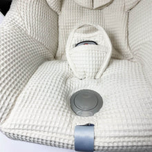 Afbeelding in Gallery-weergave laden, Maxi Cosi hoes Cabrio Lulu neutraal kiezel wafel