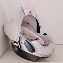 Afbeelding in Gallery-weergave laden, Maxi Cosi hoes Pebble Plus Lola grijs lichtroze wafel badstof