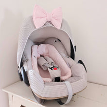 Afbeelding in Gallery-weergave laden, Maxi Cosi hoes Pebble Plus Lola grijs lichtroze wafel badstof