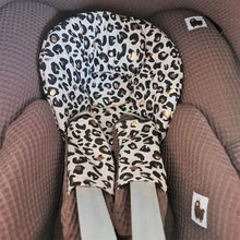 Afbeelding in Gallery-weergave laden, Maxi Cosi hoes Pebble Pro Panter donkerbruin goud animal wafel