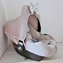 Afbeelding in Gallery-weergave laden, Maxi Cosi hoes Cabriofix i-Size (Tinca) Kato taupe neutraal bloemen