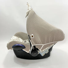 Afbeelding in Gallery-weergave laden, Maxi Cosi hoes universeel Kato taupe wafel katoenplant print